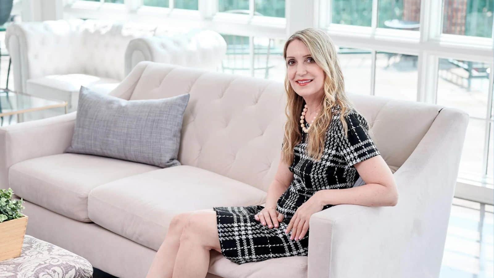 Charlene Walters – Specialized Experience in Marketing, Writing, Higher Education, Curriculum Development, and Entrepreneurship Charlene Walters – Specialized Experience in Marketing, Writing, Higher Education, Curriculum Development, and Entrepreneurship